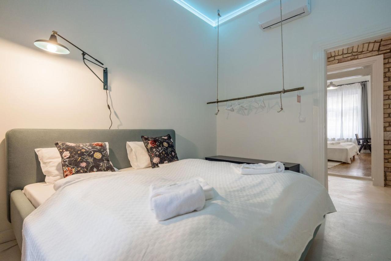 Sunshine Sprint Luxury Apartment Boedapest Buitenkant foto
